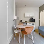Desroziers - Design En Centre *