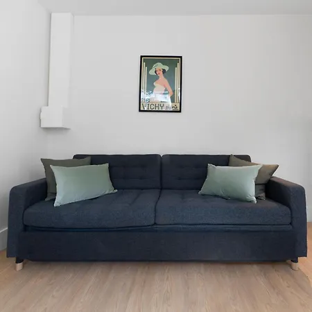 아파트 Desroziers - Design En Centre 비시